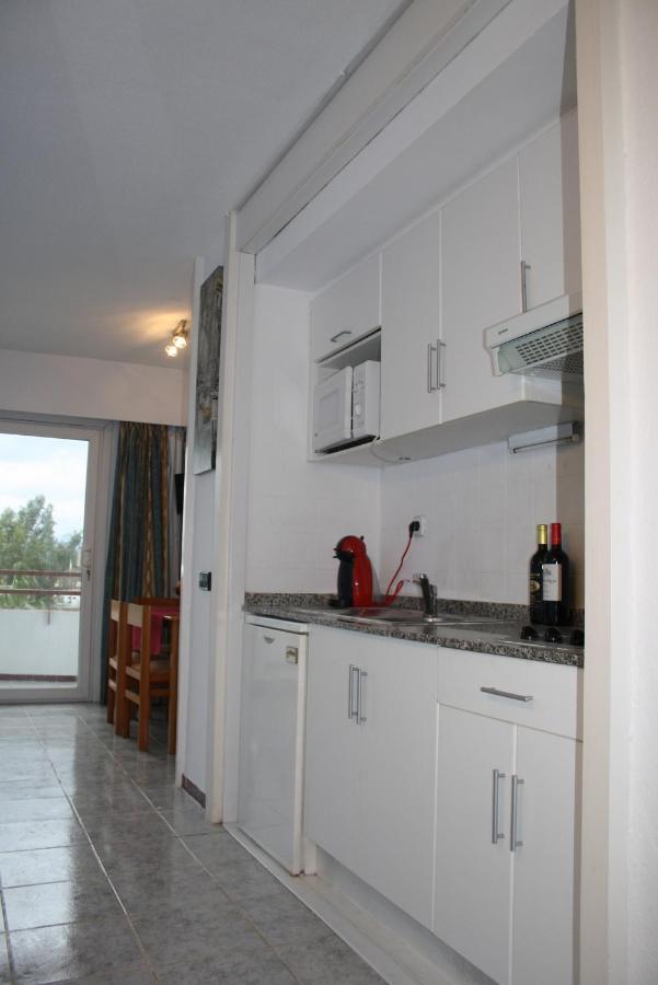Laura Apartment *